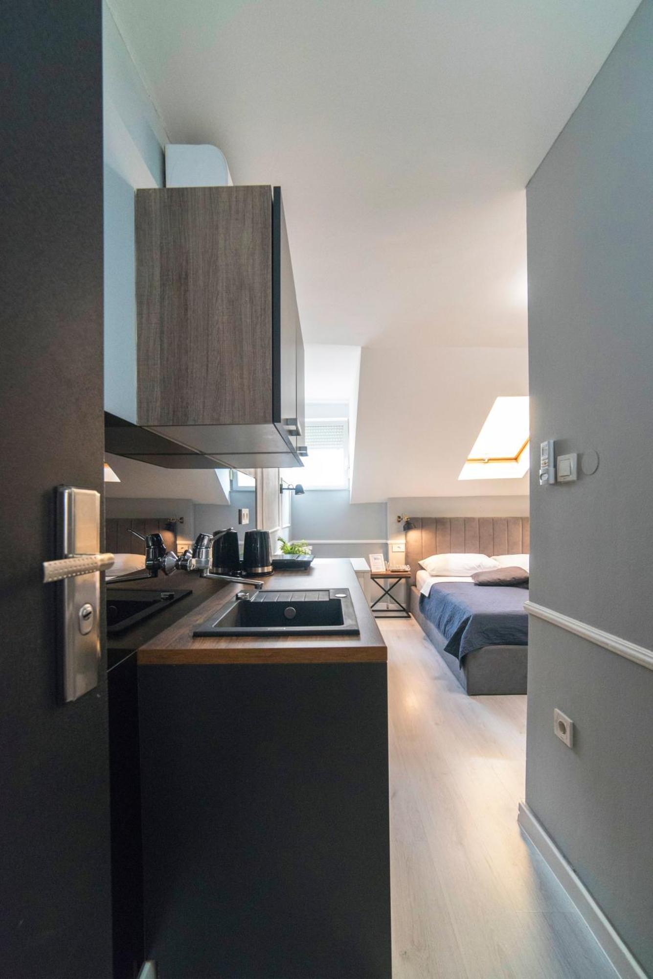 Manuela Studio Apartments, 4Th Floor, No Elevator Zagreb Exterior photo